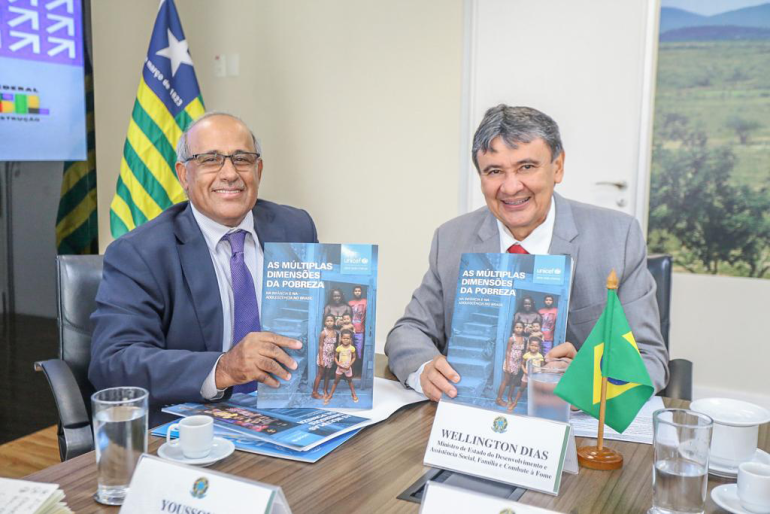 Youssouf Abdel-Jelil, representante do Unicef no Brasil, e o ministro do Desenvolvimento e Assistência Social, Família e Combate à Fome, Wellington Dias (foto: divulgação/MDS)